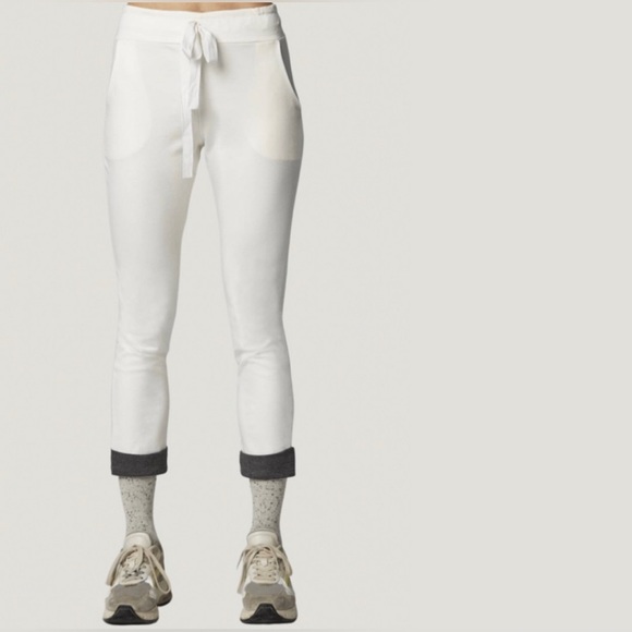 Sport Luxe Cropped Contrasting Ecru Grey Color Block Knit Jogger NWT - Picture 5 of 9